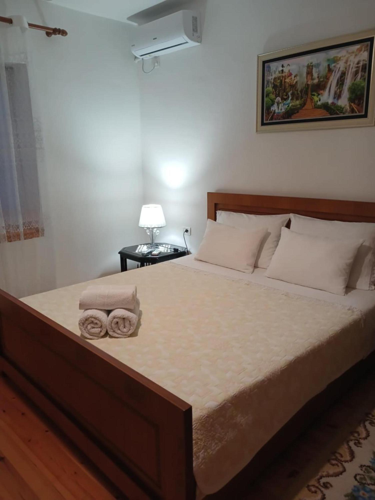 Eniguesthouse Gjirokastër المظهر الخارجي الصورة